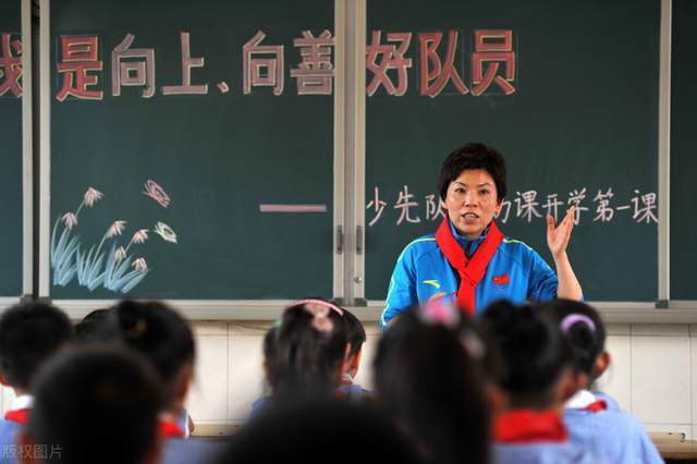 佩德里在巴萨对阵波尔图的比赛中首发并踢满全场，这是他第100次为巴萨出场至少45分钟，巴萨因此需要向他的青训球队拉斯帕尔马斯支付一笔浮动条款。